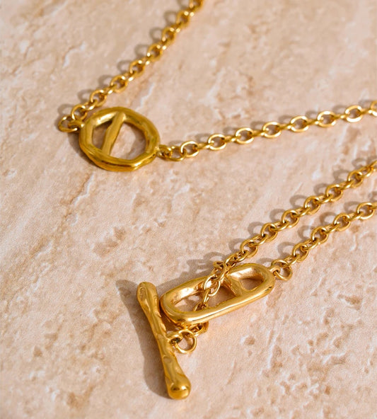Long chain toggle-clasp distinctive necklace - product image