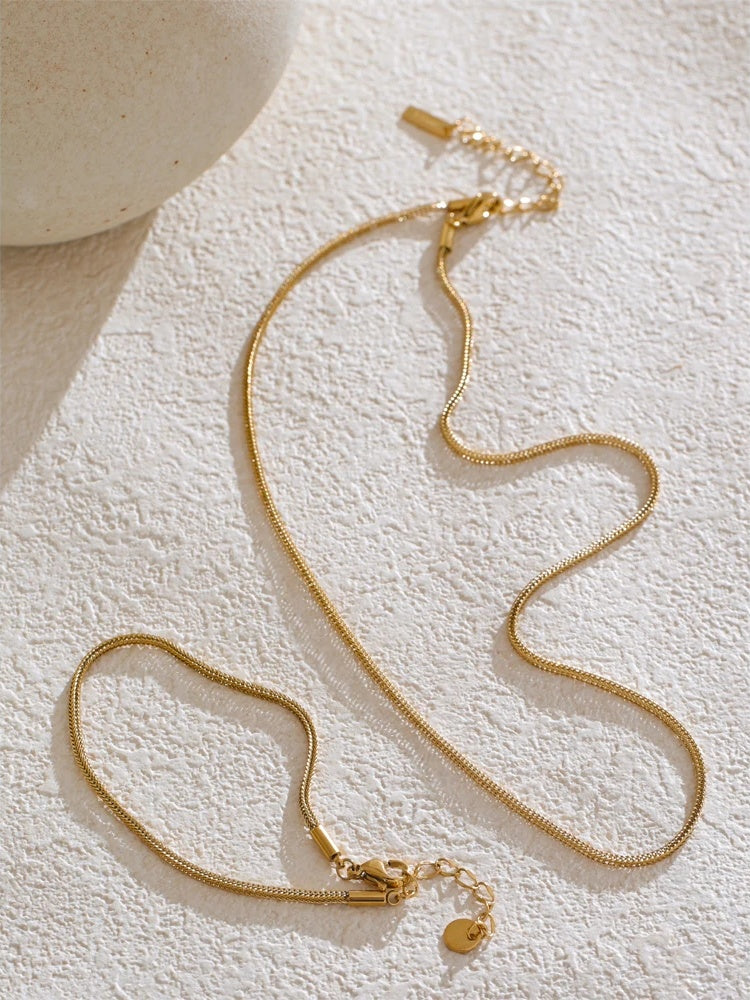 Metal chain necklace bracelet bangle set - product image