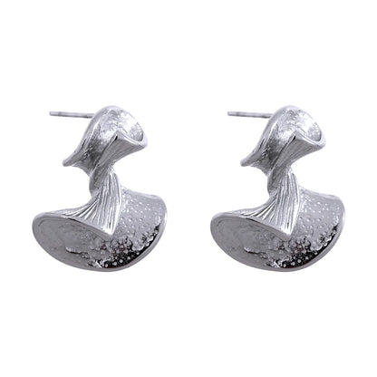 Metal fan charm stud earrings women - product image
