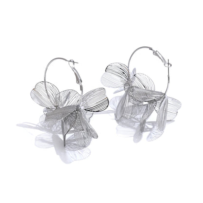Metal flower big hoop eye-catching earrings - product image