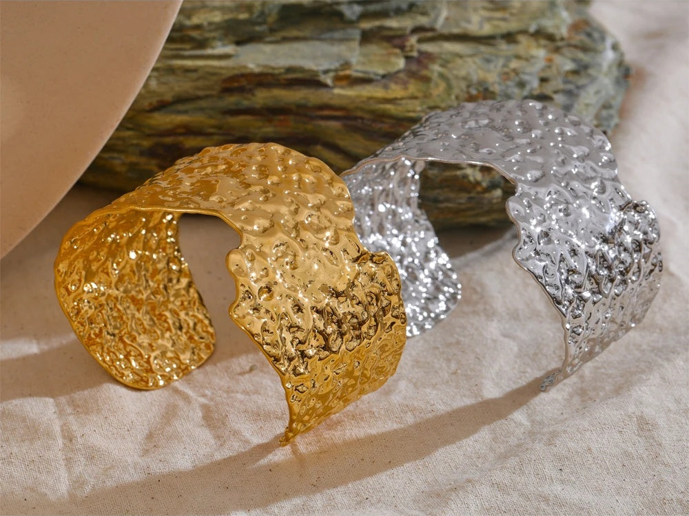 Metal hammer wide open cuff bracelet bangle women - product image