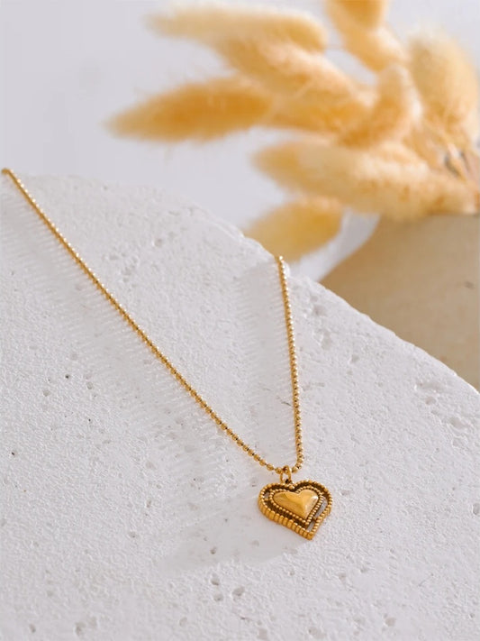 Metal heart love pendant necklace - product image
