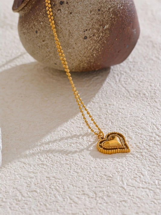 Metal heart love pendant necklace - product image