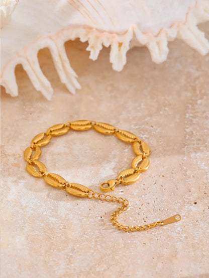 Metal shell modern charm summer holiday bracelet - product image