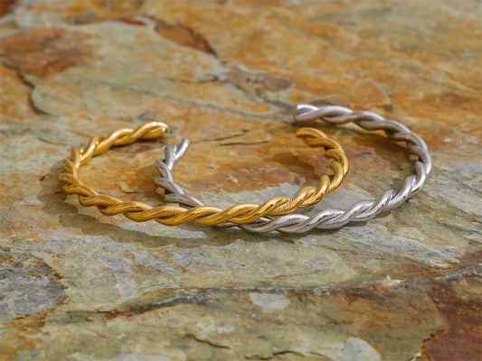 Metal twist minimalist cuff bracelet - product image