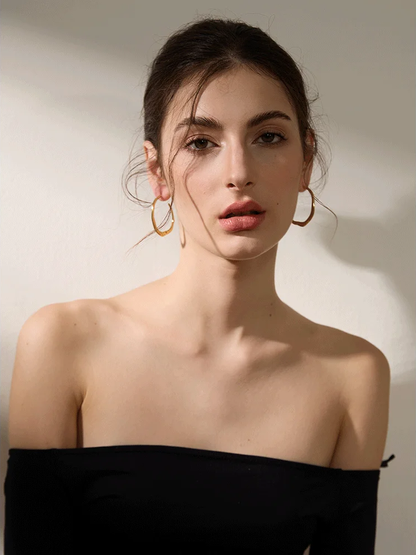 Minimalist contemporary chic waterproof hoop earrings - product image