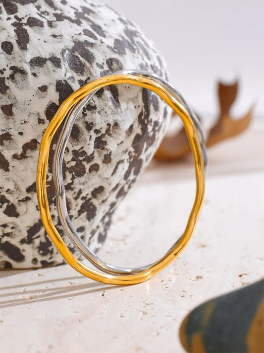 Minimalist hammered minimalist bangle bracelet - product image