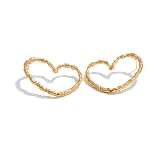 Minimalist heart stainless steel stud earrings - product image