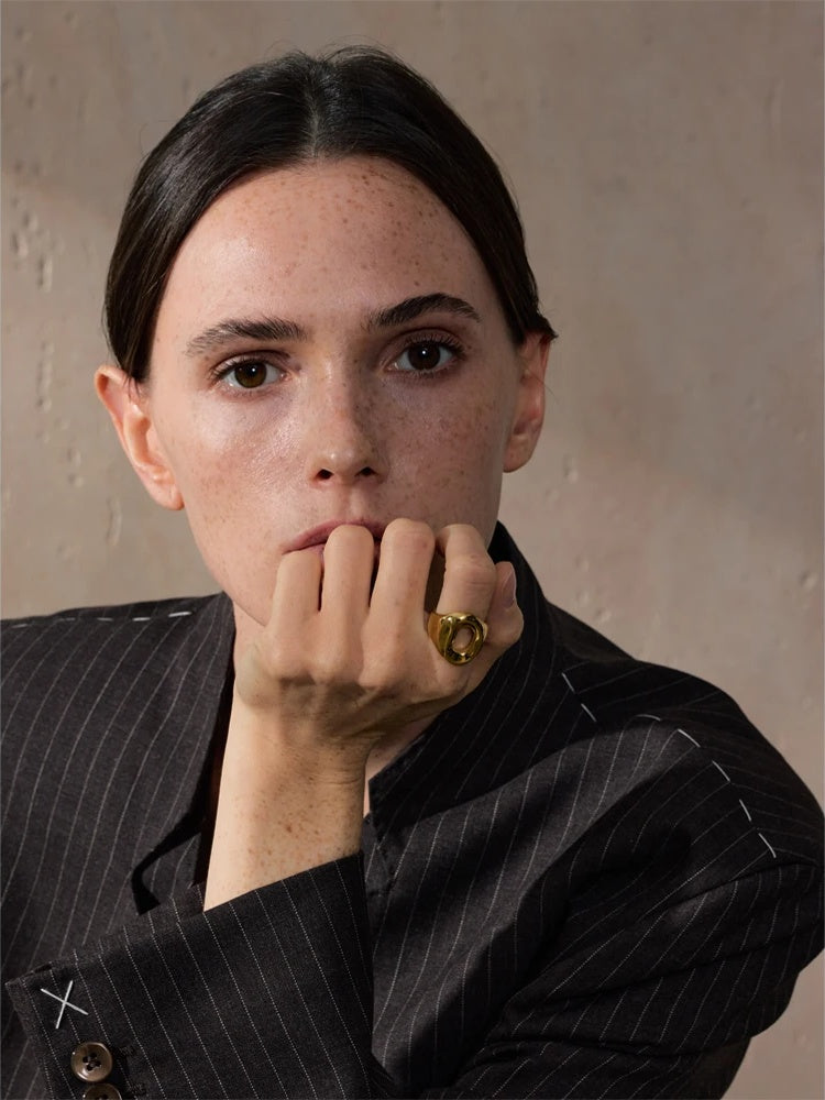 Minimalist hollow gold platinum color smooth fashion ring - product image
