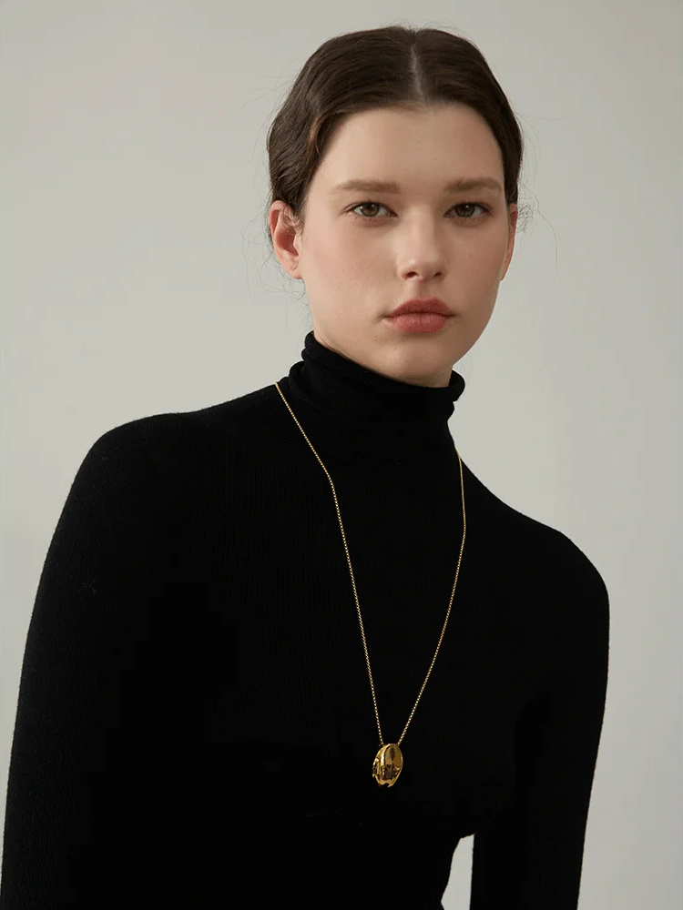 Minimalist long oval pendant unisex necklace - product image