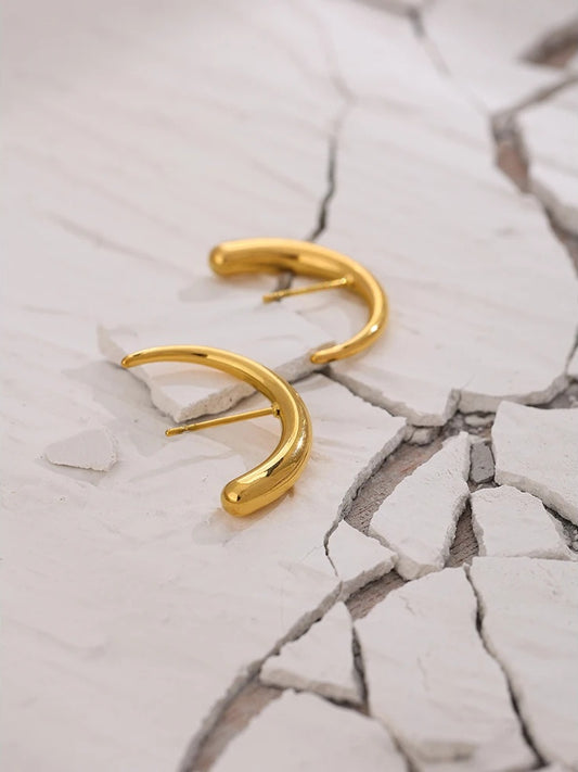 Minimalist metal texture stud earrings - product image