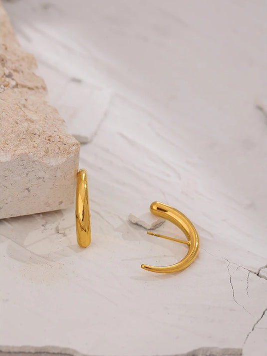 Minimalist metal texture stud earrings - product image