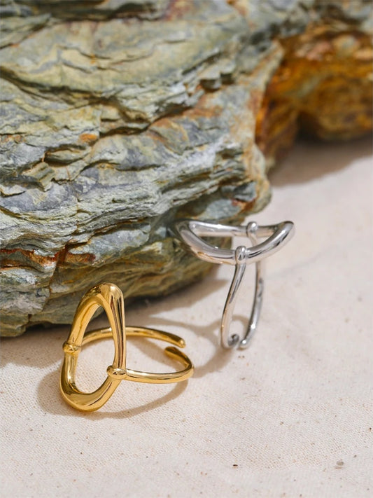Minimalist oval hollow open finger ring - product image