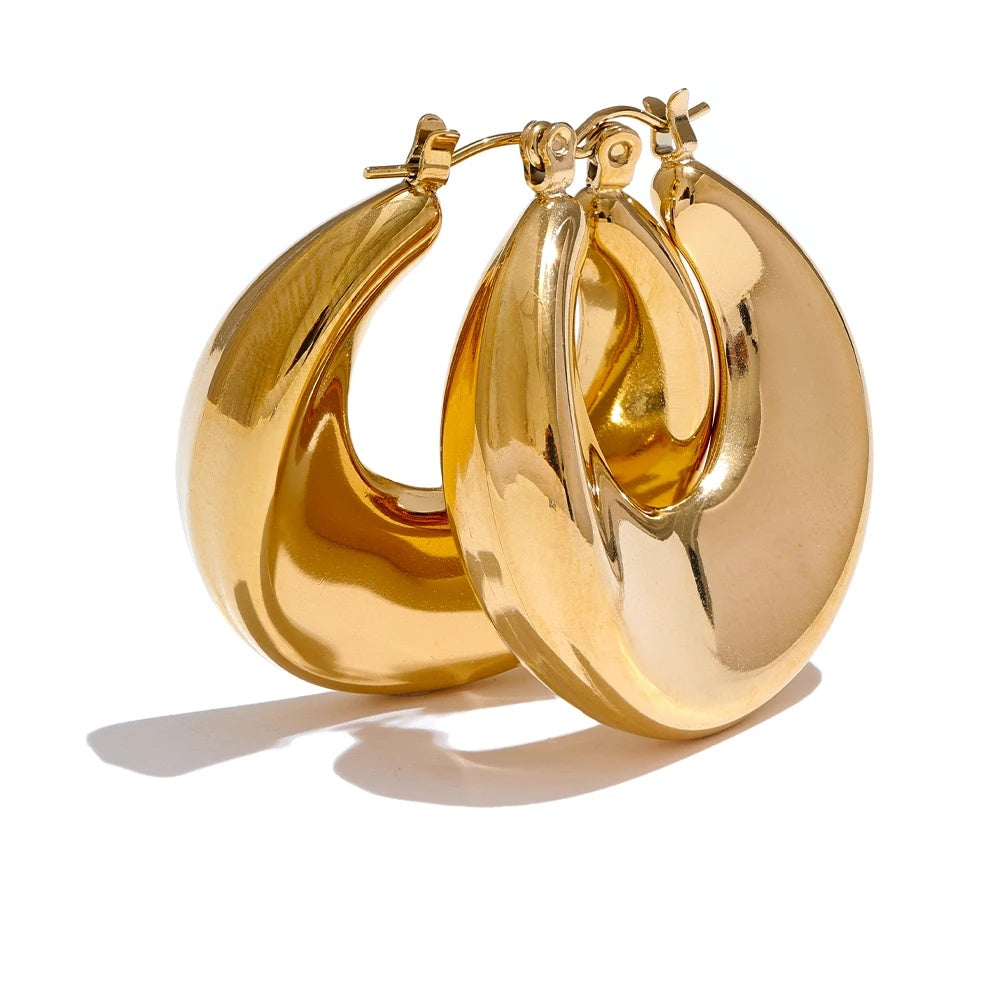 Minimalist round hollow hoop earrings - product image