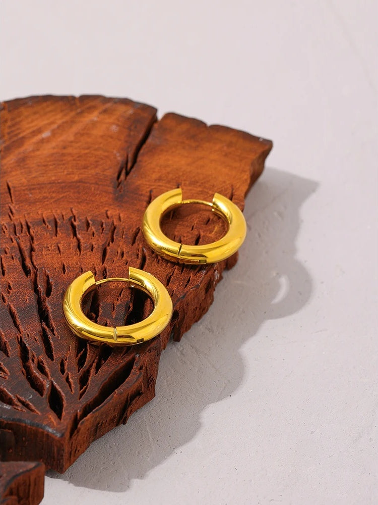 Minimalist round hollow hoop earrings charm - product image