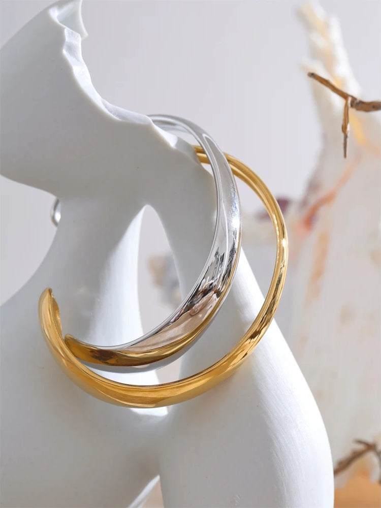 Minimalist round open cuff gold color women bracelet - product image
