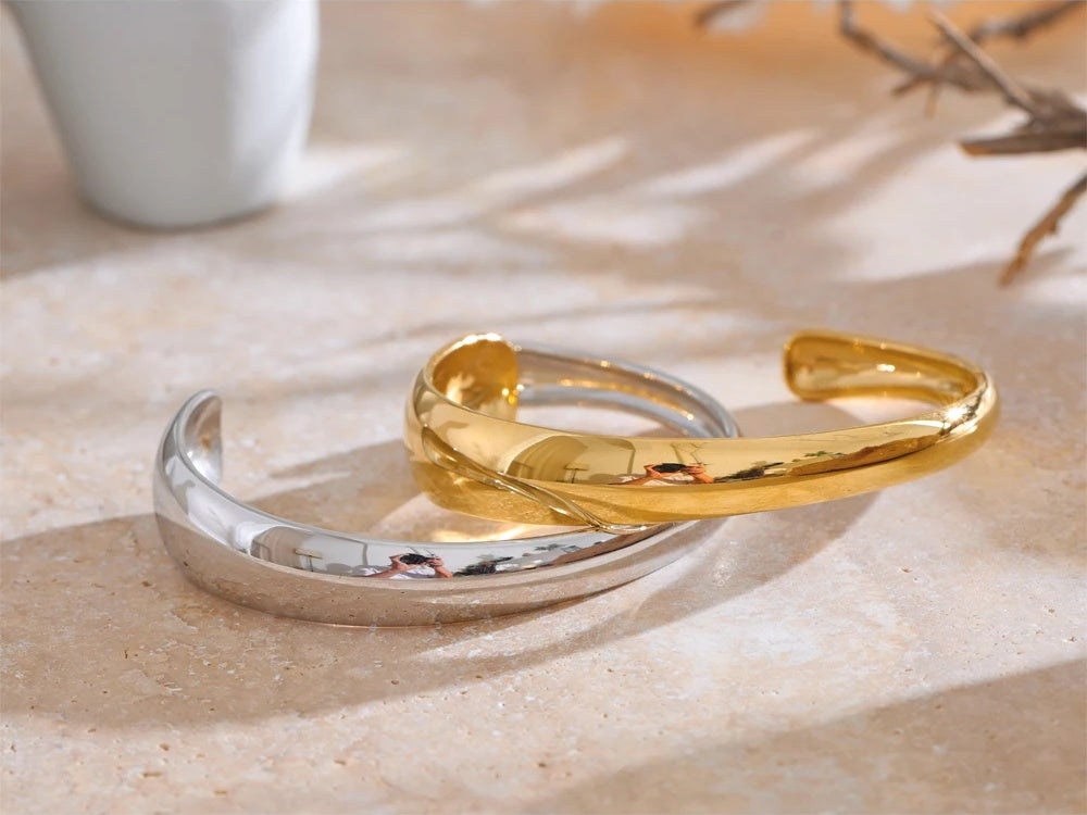 Minimalist round open cuff gold color women bracelet - product image