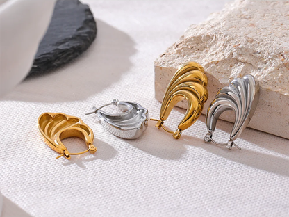 Minimalist stripe gold silver color hoop earrings - product image