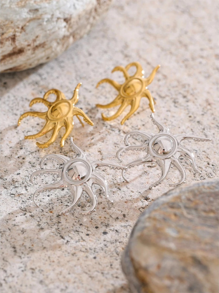 Minimalist tentacle push-back stud earrings - product image