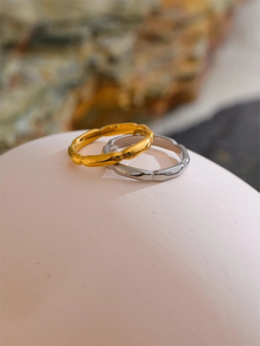 Minimalist thin casting abstract ring - product image