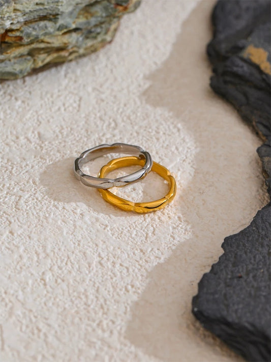 Minimalist thin casting abstract ring - product image