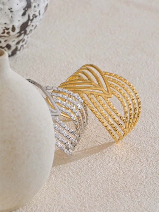 Modern hollow open statement large bracelet - product image