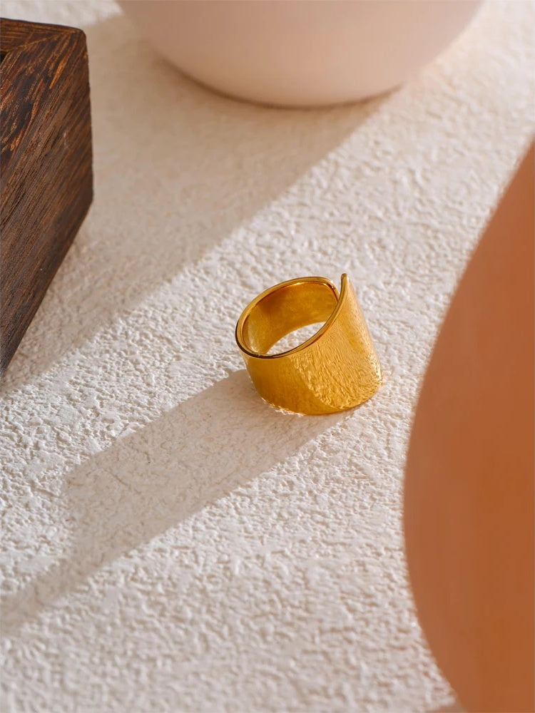 Modern open wider smooth finger ring - product image