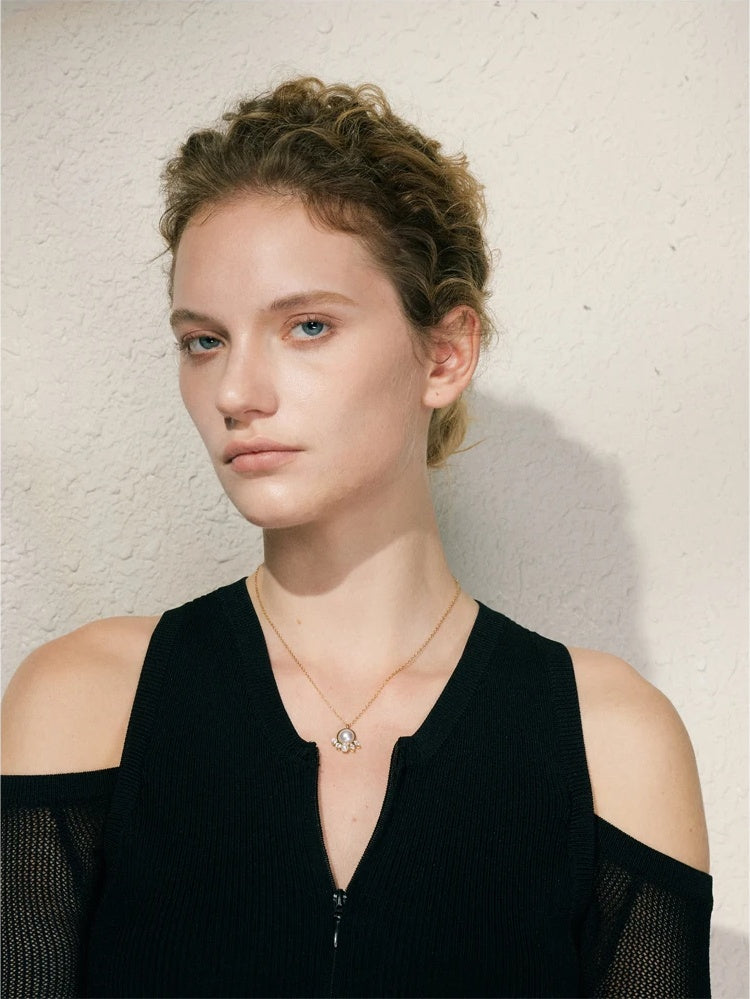 Modern zirconia simulated pearl pendant necklace - product image