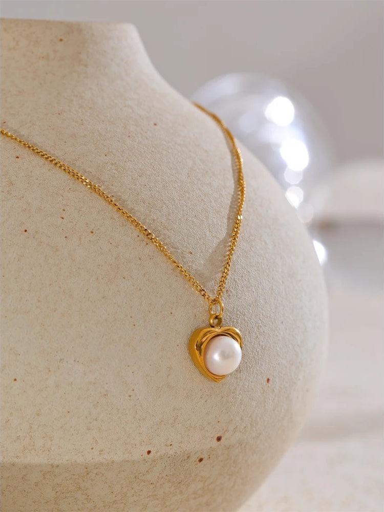Natural pearl heart drop pendant necklace - product image