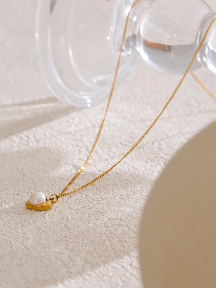 Natural pearl heart drop pendant necklace - product image