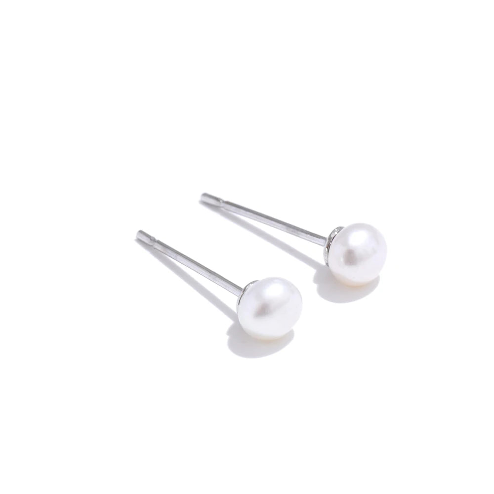 Natural pearls round stud earrings for ladies - product image