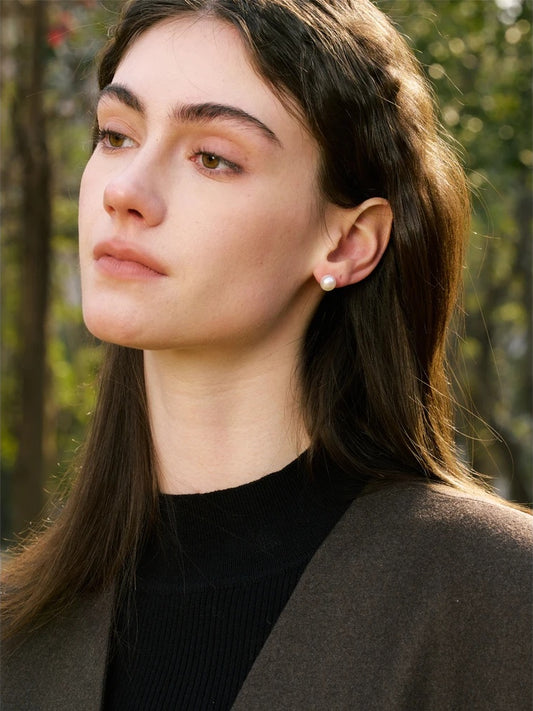 Natural pearls round stud earrings for ladies - product image