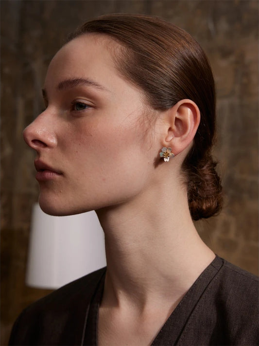 Natural shell flower daily stud earrings - product image