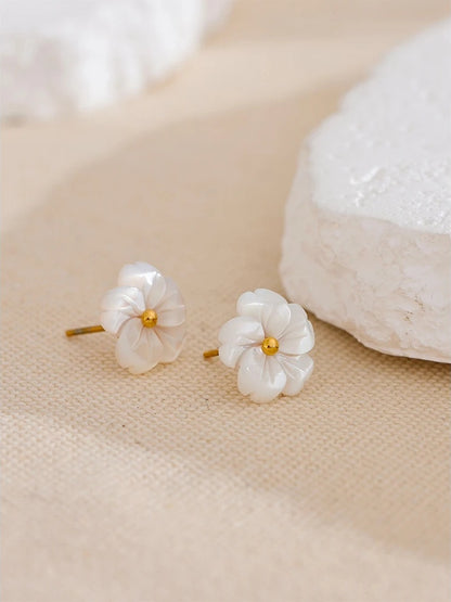 Natural shell flower daily sweet romantic stud earrings - product image