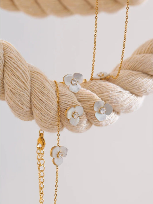 Natural shell flower necklace earrings ring bracelet set - product image