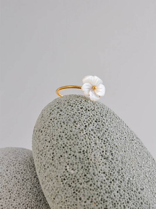 Natural shell flower open adjustable ring - product image