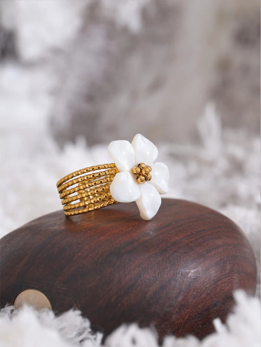 Natural shell flower open plant pattern ring - product image