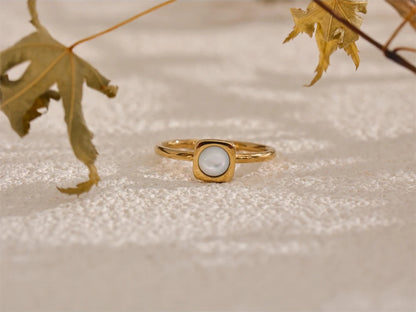 Natural shell square charm chic fashion ring - product image