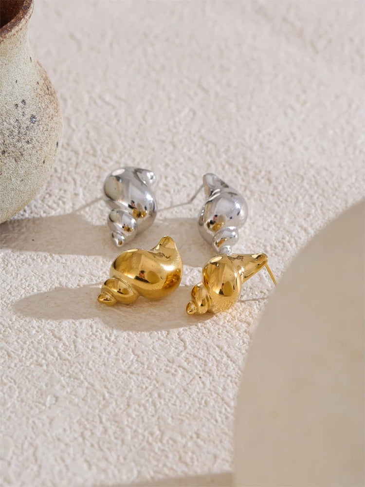 Ocean element metal texture conch stud earrings - product image