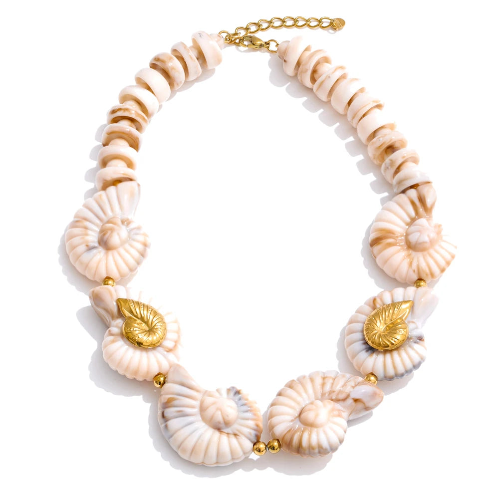 Ocean resin acrylic conch chain necklace - product image