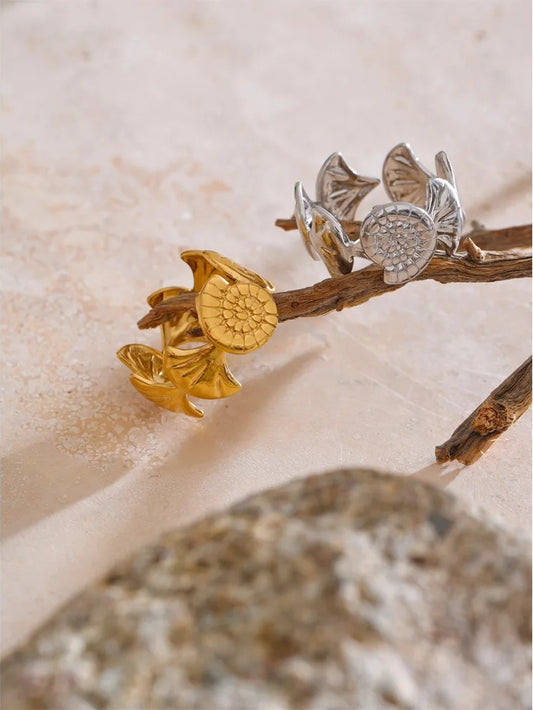 Ocean shell conch open adjustable ring - product image