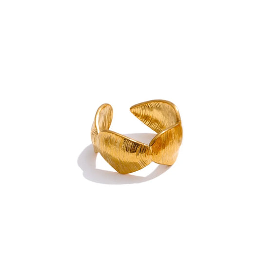 Ocean style conch shell fish pattern ring - product image