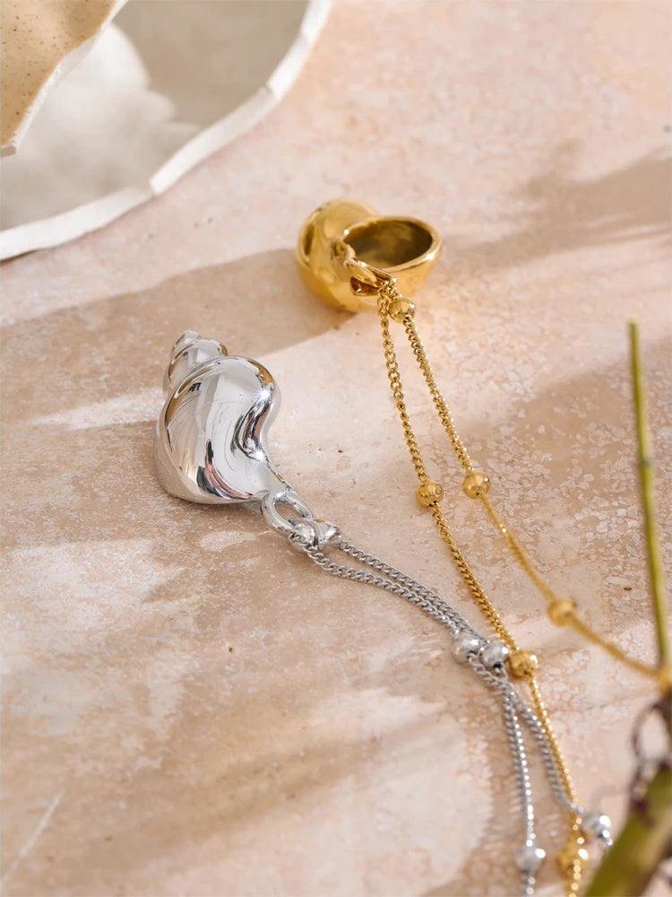 Ocean style metal conch pendant necklace - product image