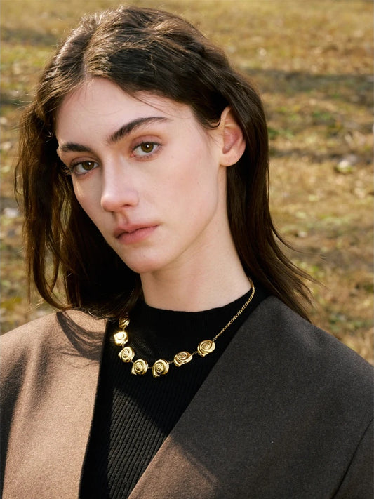 Ocean style metal shell chain necklace - product image
