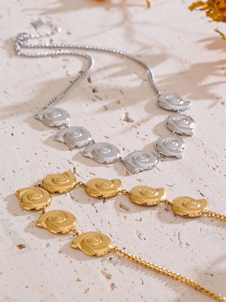 Ocean style metal shell chain necklace - product image