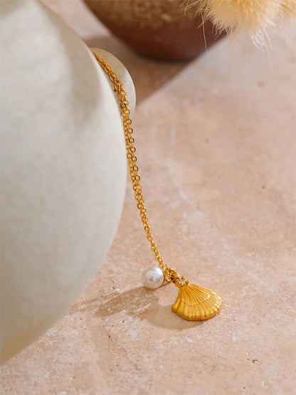 Ocean style metal shell pearl collar necklace - product image