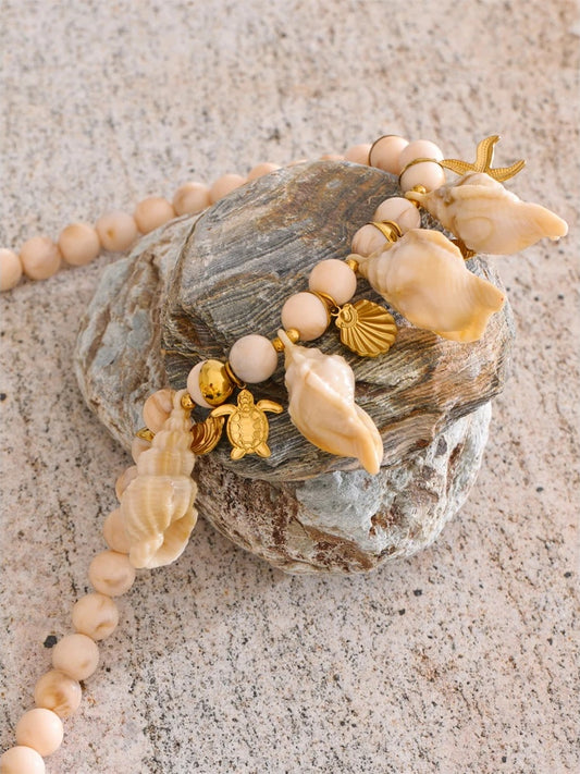 Ocean style resin conch shell pendant necklace - product image