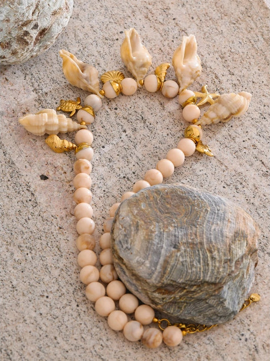 Ocean style resin conch shell pendant necklace - product image