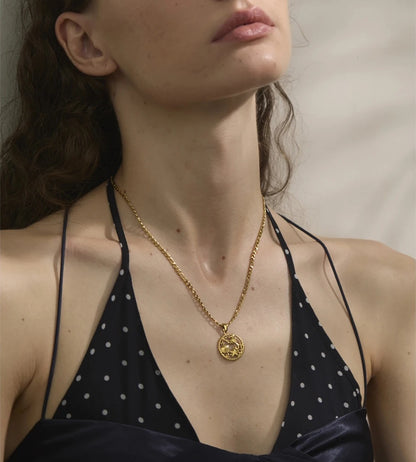 Ocean style shell starfish round pendant necklace - product image