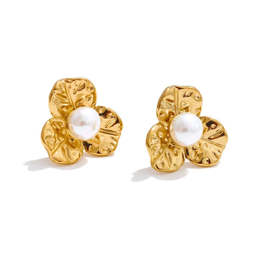 Pearl flower small plant stud earrings - product image